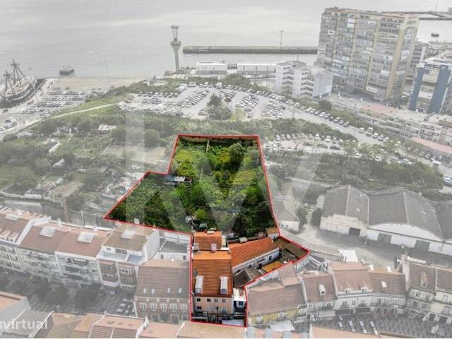 Oportunidade de Investimento nica Rua Cndido dos Reis, em Cacilha