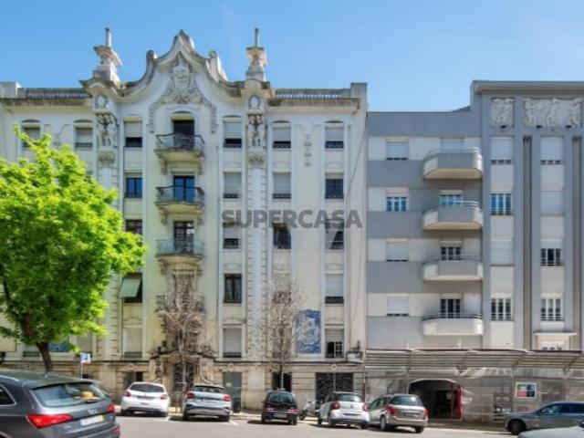 Apartamento de charme junto ao Marquês de Pombal e Av. da Liberdade