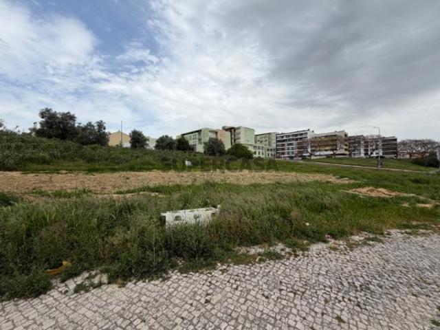 Oportunidade de Investimento: Lote de terreno para Construção em Camarate