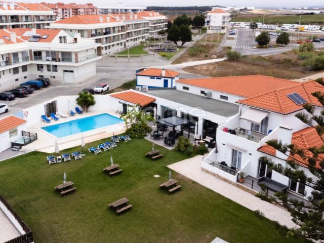 Oportunidade de Investimento, Prédio na avenida da Praia em Peniche