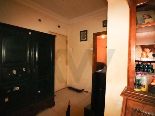 Oportunidade de Investimento: T3 com Logradouro no Centro de Setúbal