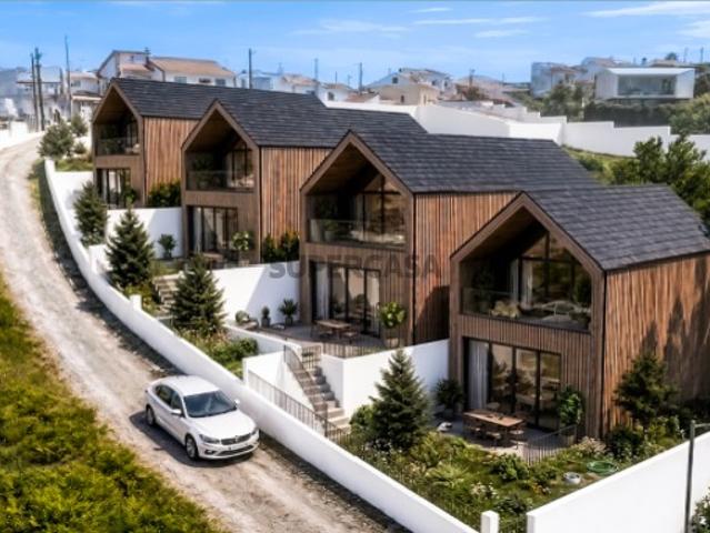 Oportunidade de investimento: Terreno para 3 moradias com vista mar na Silver Coast