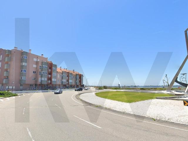 Oportunidade de Investimento: 3 quartos Rentabilidade no Coração de Aveiro