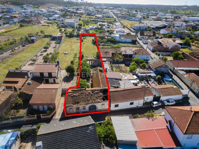 Oportunidade de Reabilitação em Amor – 870 m²