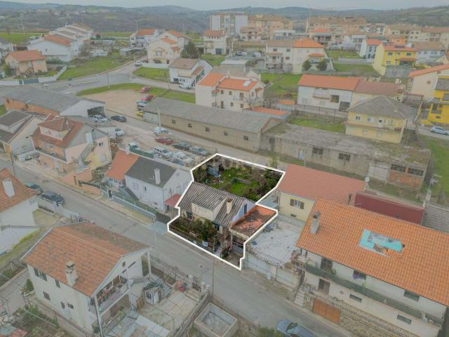 Oportunidade de Recuperação de Moradia em Bragança