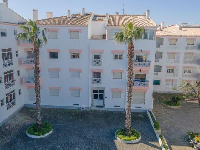 Oportunidade em Lagos: Apartamento T2 próximo de Porto de Mós | 26064082454