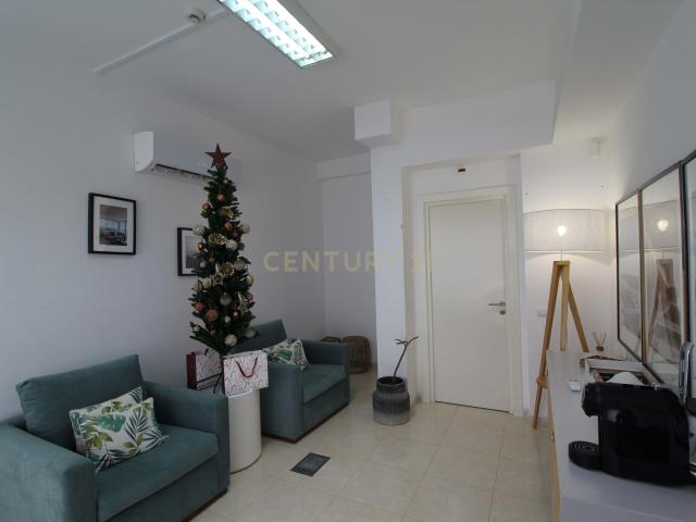 OPORTUNIDADE ESPAÇO COMERCIAL PREMIUM NA AVENIDA RIO – OPORTUNIDADE ÚNICA EM ARMAÇÃO DE PÊRA