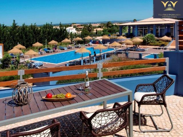 Oportunidade Imperdível de Resort em Lagos! 3585m² Luz