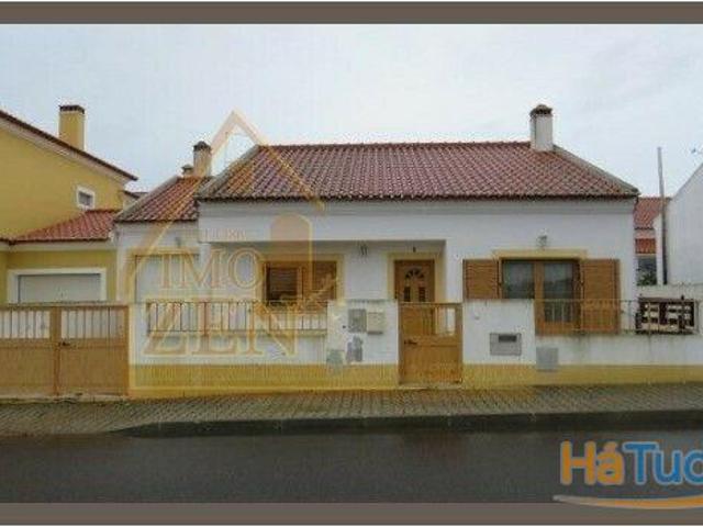 Oportunidade Moradia T2 com garagem e logradouro | 25063487388