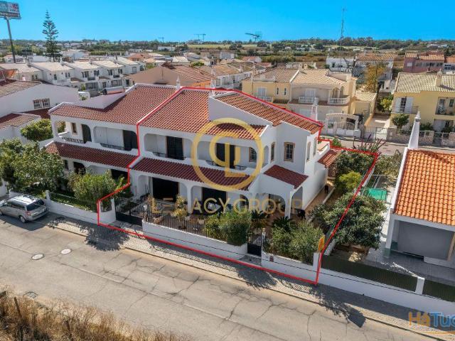 Oportunidade! Moradia T4 com Jardim e Excelente Localização em Faro | 26064009257