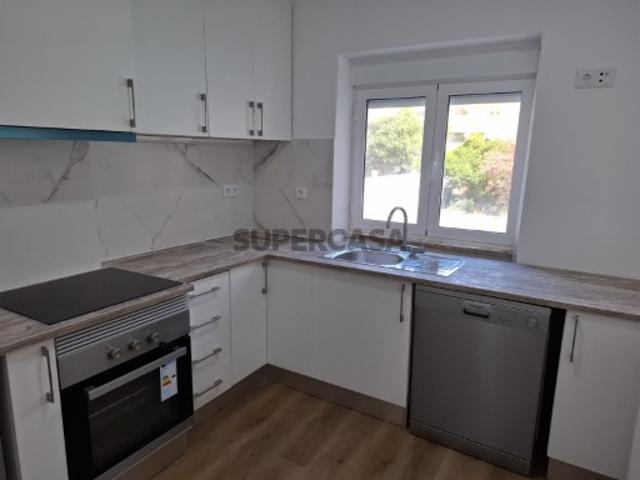 OPORTUNIDADE NO BARREIRO APARTAMENTO T0 TOTALMENTE REMODELADO