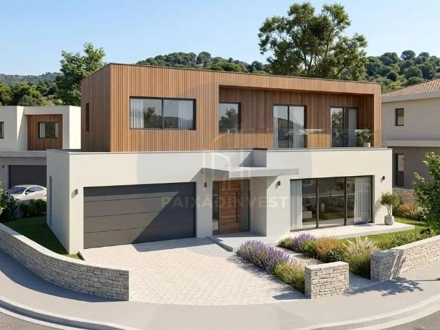 OPORTUNIDADE NA TROFA TRES LOTES POR APENAS 165.000€