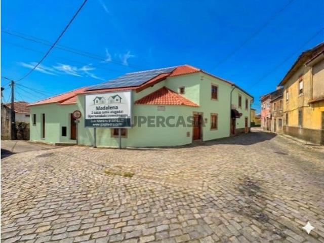 Oportunidade Única duas casas na Madalena com potencial de Valorização