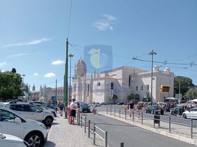 Oportunidade única em Belém: edifício com projeto aprovado e licença a pagamento, para reabilitação integral