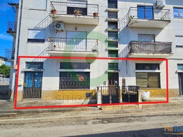 Oportunidade Única em Mirandela com 211m² com Potencial Residencial ou Comercial | 26074015582