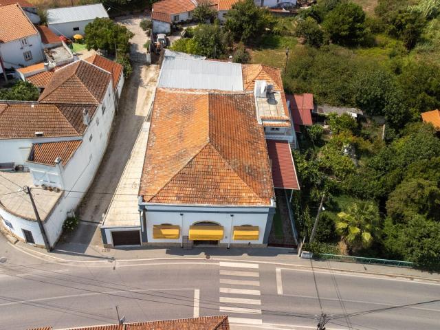 Oportunidade Única em Torres Vedras: Armazém com grande Potencial