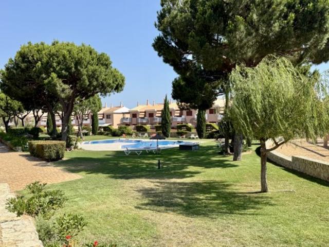 Oportunidade única Elegante Apartamento T2+1 com Terraço Excecional, Piscina e Garagem