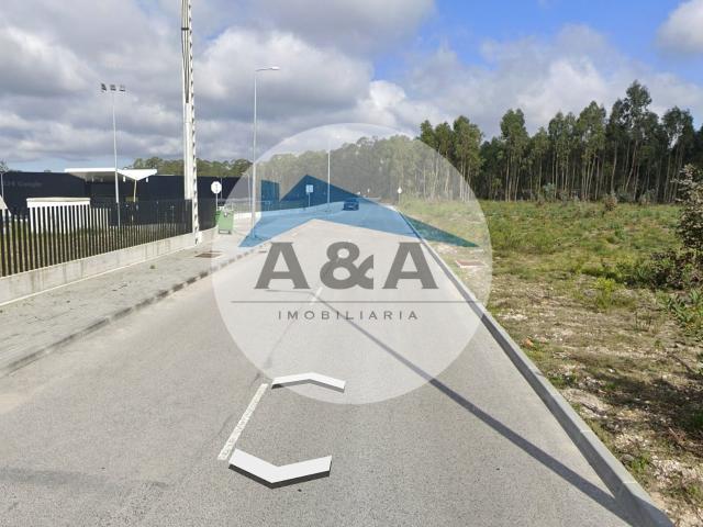 Oportunidade Única: Lote Industrial de Quase 3 Hectares em Zona em Forte Expansão