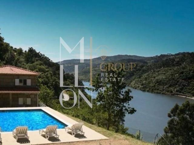 Oportunidade Única no Coração do Rio Douro Resende