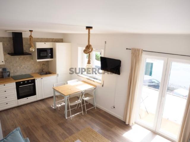 Oportunidade Única no Centro de Santa Cruz com 2 Apartamentos + 1 Loja + 1 Arrecadação