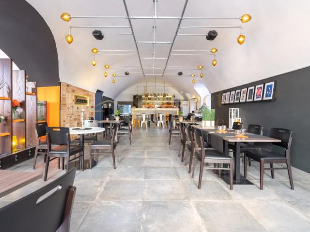 Oportunidade Única no Algarve Prédio Histórico Renovado