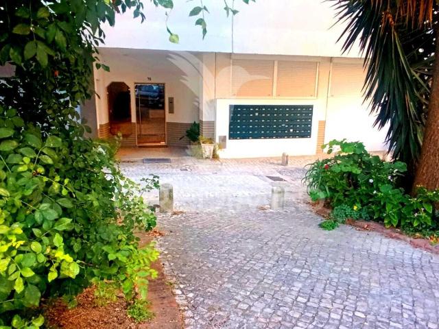 Oportunidade Única nos Olivais: T3 com Garagem Privativa de 160 m² a 5m de carro do aeroporto
