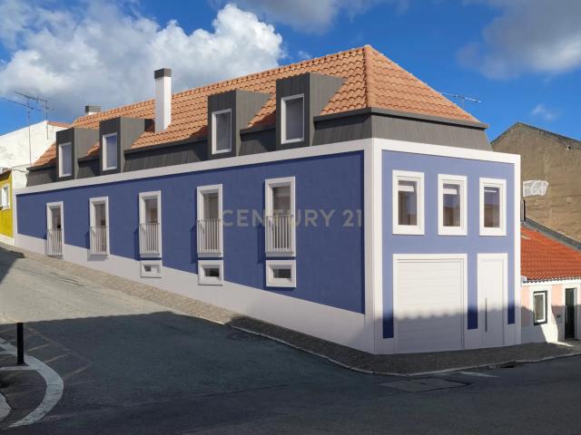 Oportunidade única para ter a sua moradia com 288 m2 no centro de Lisboa Alcântara c/ projeto aprovado