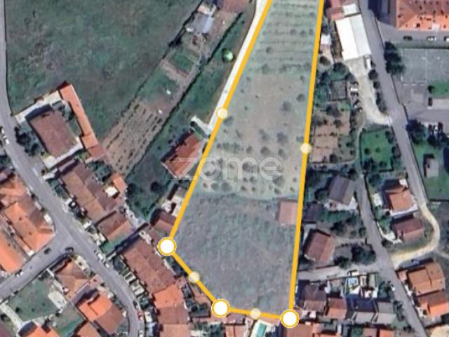 OPORTUNIDADE ÚNICA | Terreno 7.772 m² com elevado potencial