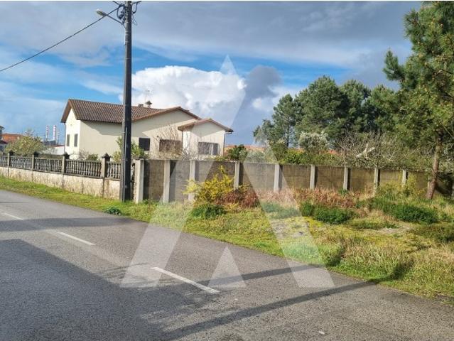 Oportunidade única Terreno para armazéns em Picassinos, Marinha Grande