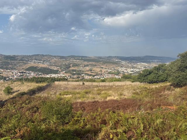 Oportunidade única! Terreno Rustico em Loures/Montemor
