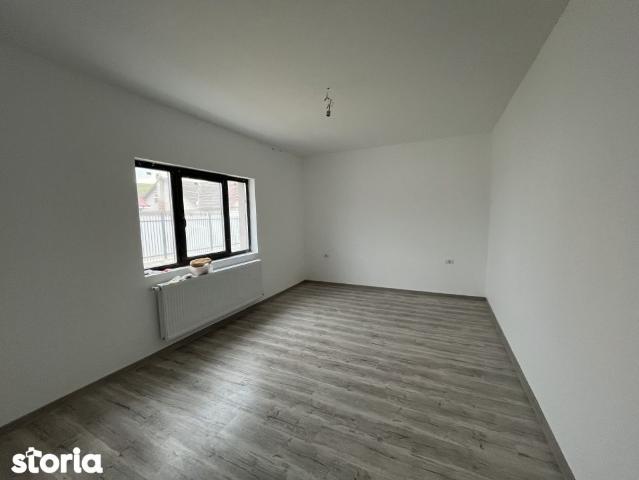 Oportunitate! Casa la sol, 3 camere, teren 420 mp, Valu lui Traian!
