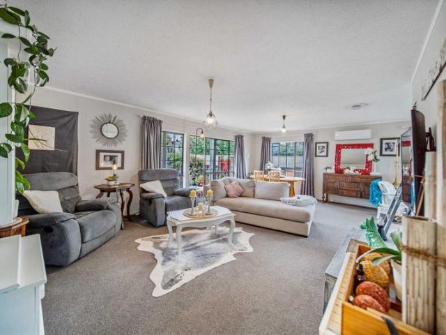 opaheke, 3 bedrooms