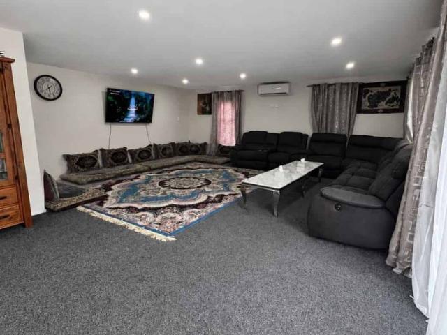 Opaheke, 6 bedrooms