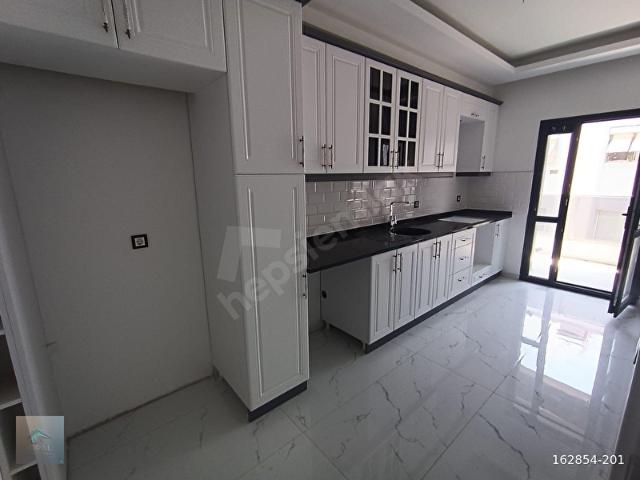 OPAL GAYRİMENKUL EBEVEYN BANYOLU 2+1 SIFIR SATILIK DAİRE