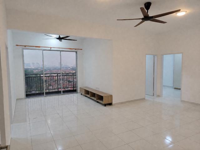 Opal Residences Condominium Puchong Intan Near LRT Bandar Puteri IOI