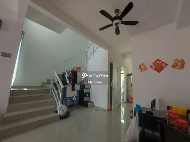Opal Skudai 3 Storey Cluster With Private Lift And Jacuzzi