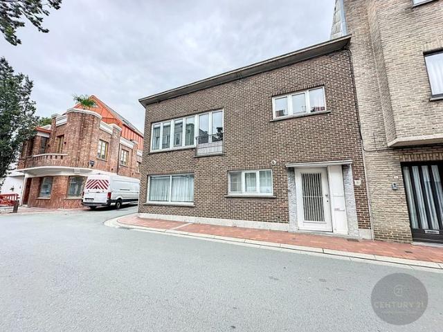 OPBRENGSTEIGENDOM TE KNOKKE TE KOOP!