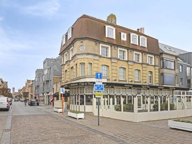 Opbrengsteigendom bestaande uit restaurant en 3 appartemente