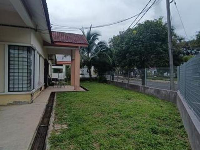 Open Facing Corner Lot Sg Soi Tepi Padang Siap Reno Kempadang