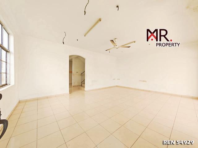 OPEN FACING Double Storey SemiD House SP Heights FOR SALE