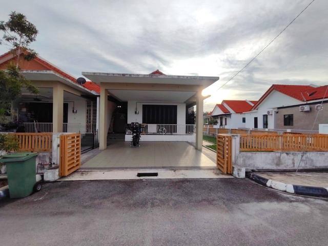 OPEN FACING End Lot Extra Land Taman Pinggiran BertamBOLEH FULL LOAN