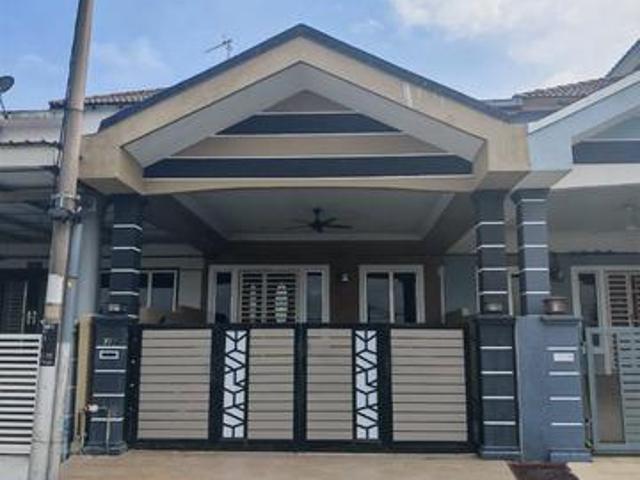OPEN FACING RENOVATED Double Storey Desa Melor Senawang Seremban