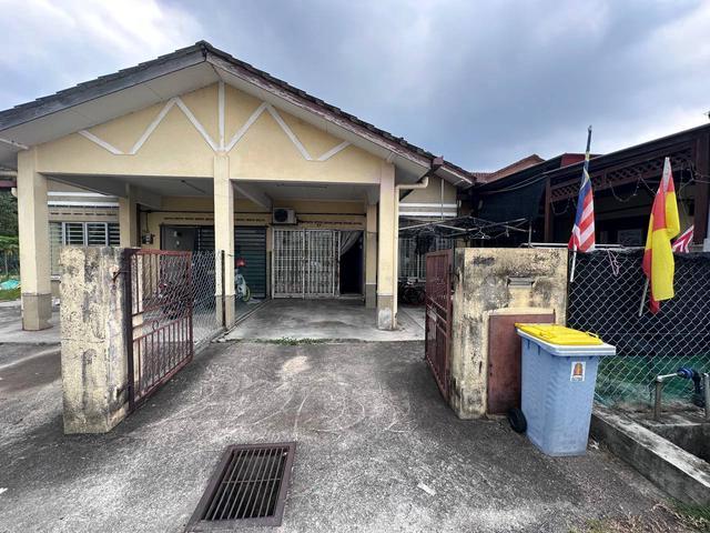 open Facing Single Storey Terrace Taman Amanah Jenjarom Banting