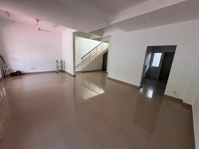 OPEN FACINGEXTENDEDFREEHOLD25 x 60 sqft Taman Saga Emas