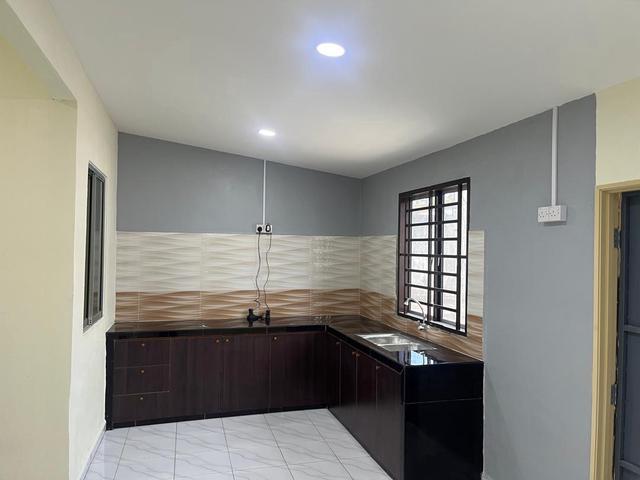 OPEN FACINGKITCHEN EXTENDEDTeres Setingkat Tmn Gemilang Lunas