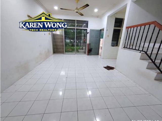 OPEN FACINGTAMAN BATIK NEAR MYDIN BELOW MV 2 Storey Terrace House