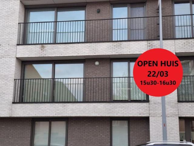 OPEN HUIS ZATERDAG 22/03 van 15u30 tot 16u30. Energiezuinig instapklaar appartement gelegen op de 1ste verdieping. EPC 139kWh/m²