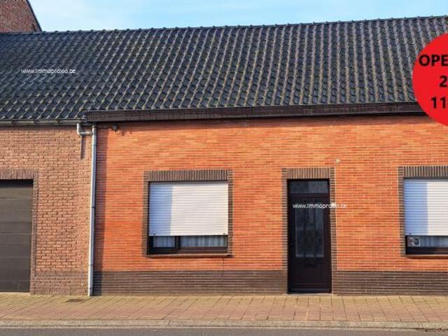 Charmante te renoveren woning met garage en tuin. Ref. 16288 Zele