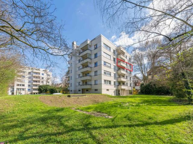 3½ Zi. Eigentumswohnung im 4. OG mit Blick ins Grüne in Binningen