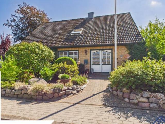 OPEN HOUSE am 21.08 von 15:00 16:00 Uhr | Einfamilienhaus zum Kauf in 23795 Schackendorf | Lütt Immobilien Kiel | Provisionsfrei für Kaufende